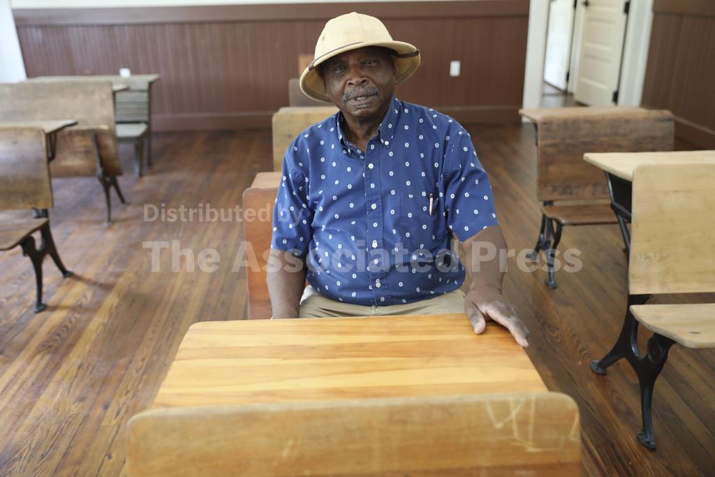 Rosenwald Schools helped educate Black students in segr... - Vimarsana News