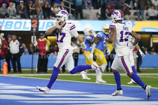 Josh Allen accounts for 3 touchdowns as Bills escape wi... - Vimarsana News