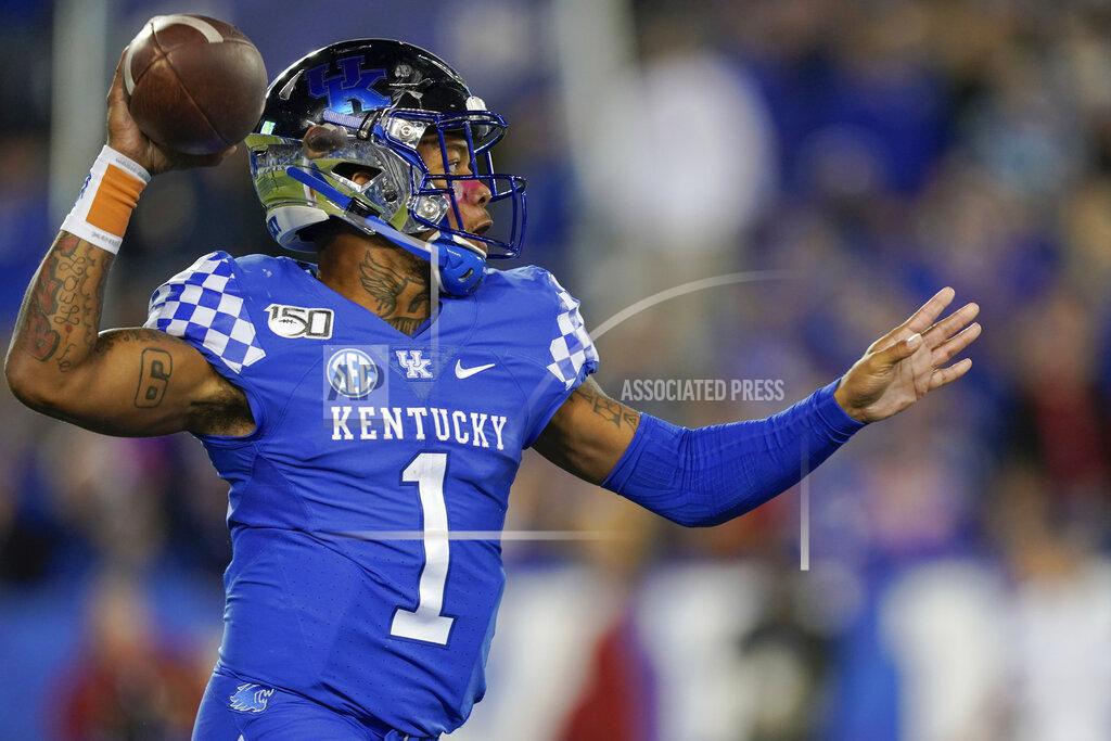 Bryan Woolston Kentucky quarterback Lynn Bowden Jr. throws a pass during the first half of the team's NCAA college football game against Arkansas, Saturday, Oct. 12, 2019, in Lexington, Ky. (AP Photo/Bryan Woolston)
