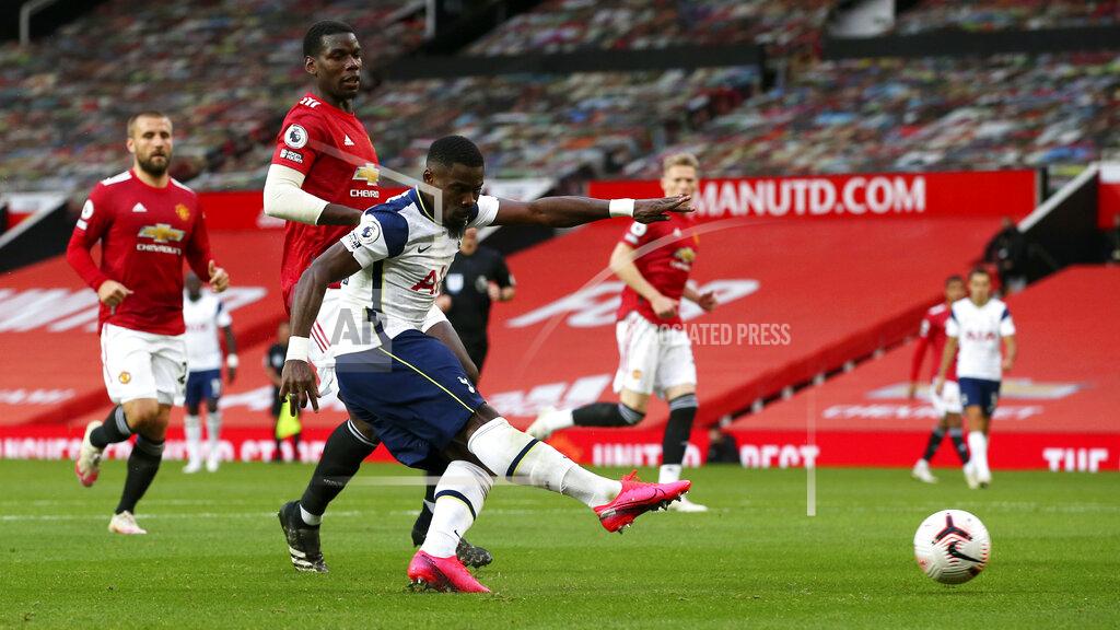 Alex Livesey Tottenham's Serge Aurier scores his side's fifth goal during the English Premier League soccer match between Manchester United and Tottenham Hotspur at Old Trafford in Manchester, England, Sunday, Oct. 4, 2020.(Alex Livesey/Pool via AP)