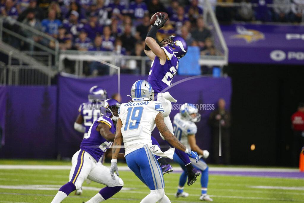 Bruce Kluckhohn Minnesota Vikings free safety Harrison Smith (22) intercepts a pass during the second half of an NFL football game against the Detroit Lions, Sunday, Dec. 8, 2019, in Minneapolis. (AP Photo/Bruce Kluckhohn)