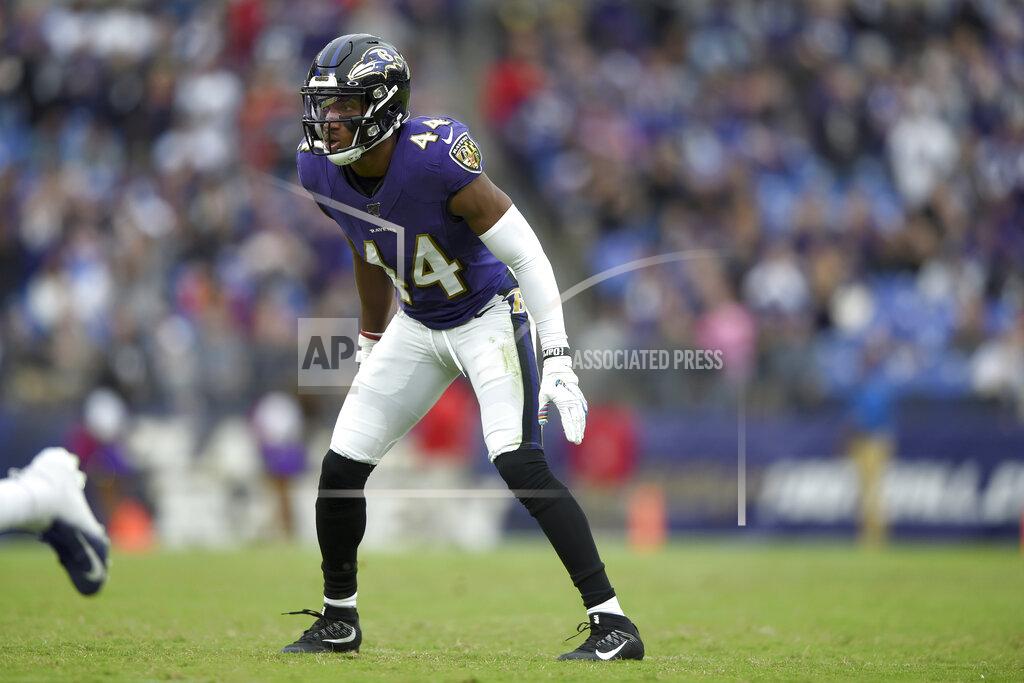 Gail Burton Baltimore Ravens defensive back Anthony Levine waits for a play against the Cincinnati Bengals during the second half of a NFL football game Sunday, Oct. 13, 2019, in Baltimore. (AP Photo/Gail Burton)