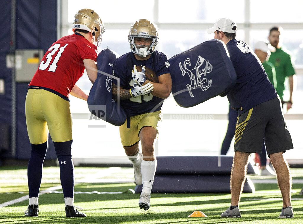 Santiago Flores Notre Dame's running back Kyren Williams runs through a drill during the team's first spring NCAA college football practice at the Irish Athletics Center, Thursday, March 5, 2020, in South Bend, Ind. (Santiago Flores/South Bend Tribune via AP)