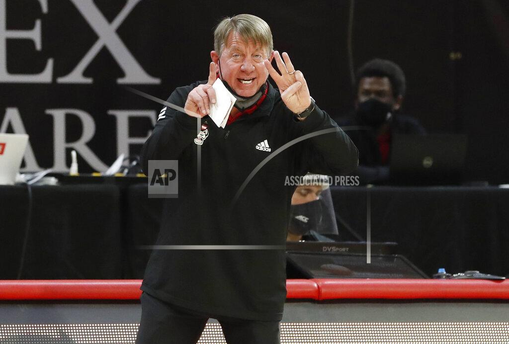 Ethan Hyman North Carolina State coach Wes Moore yells instructions to the team during the second half against Pittsburgh in an NCAA college basketball game in Raleigh, N.C., Thursday, Feb. 25, 2021. (Ethan Hyman/The News & Observer via AP, Pool)