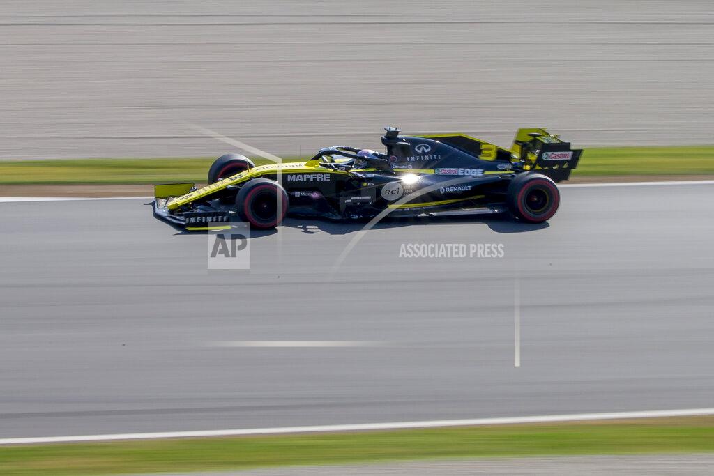 Joan Monfort Renault driver Daniel Ricciardo of Australia steers his car during a Formula One pre-season testing session at the Barcelona Catalunya racetrack in Montmelo, outside Barcelona, Spain, Friday, March 1, 2019. (AP Photo/Joan Monfort)