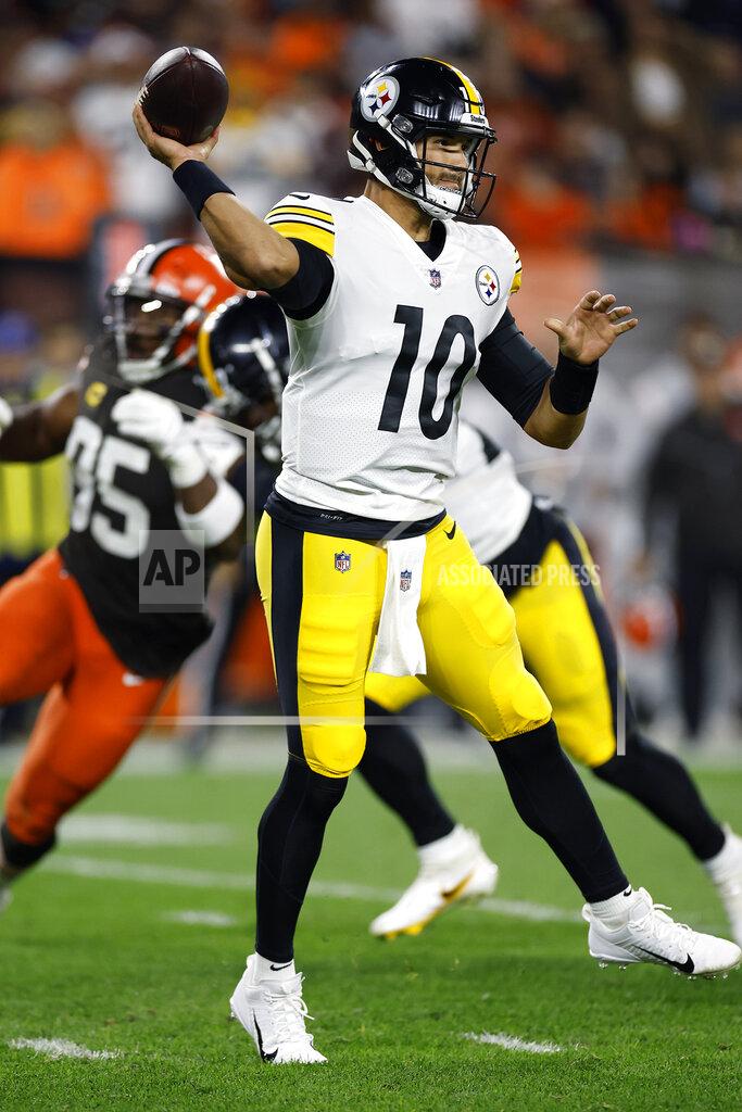 Ron Schwane Pittsburgh Steelers quarterback Mitch Trubisky (10) throws a pass during the first half of the team's NFL football game against the Cleveland Browns in Cleveland, Thursday, Sept. 22, 2022. (AP Photo/Ron Schwane)