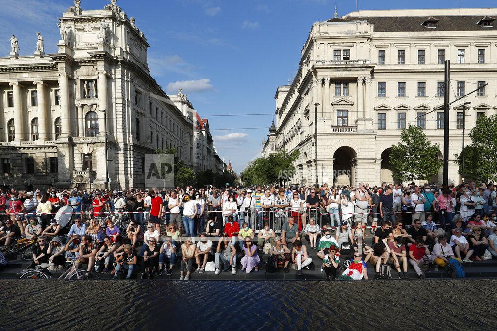 Laszlo Balogh Protesters gather in downtown Budapest, Hungary, Saturday, June 5, 2021. Thousands of people gathered opposing the Hungarian government's plan of building a campus for China's Fudan University in Budapest. (AP Photo/Laszlo Balogh)