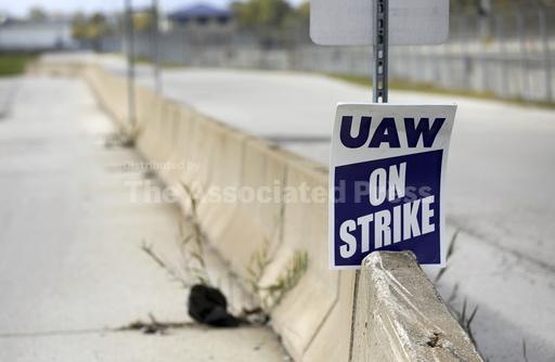 Workers at Mack Trucks reject tentative contract deal a... - Vimarsana News