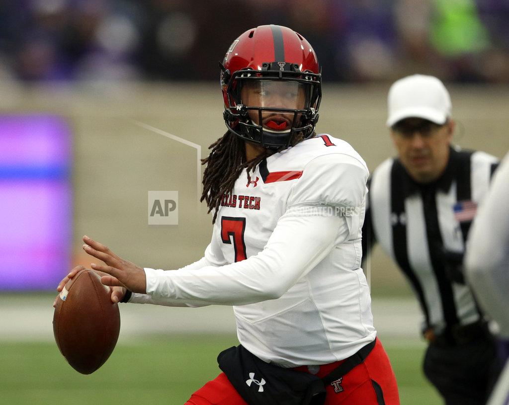 Orlin Wagner Texas Tech quarterback Jett Duffey (7) looks for a receiver during the first half of an NCAA college football game against Kansas State in Manhattan, Kan., Saturday, Nov. 17, 2018. (AP Photo/Orlin Wagner)