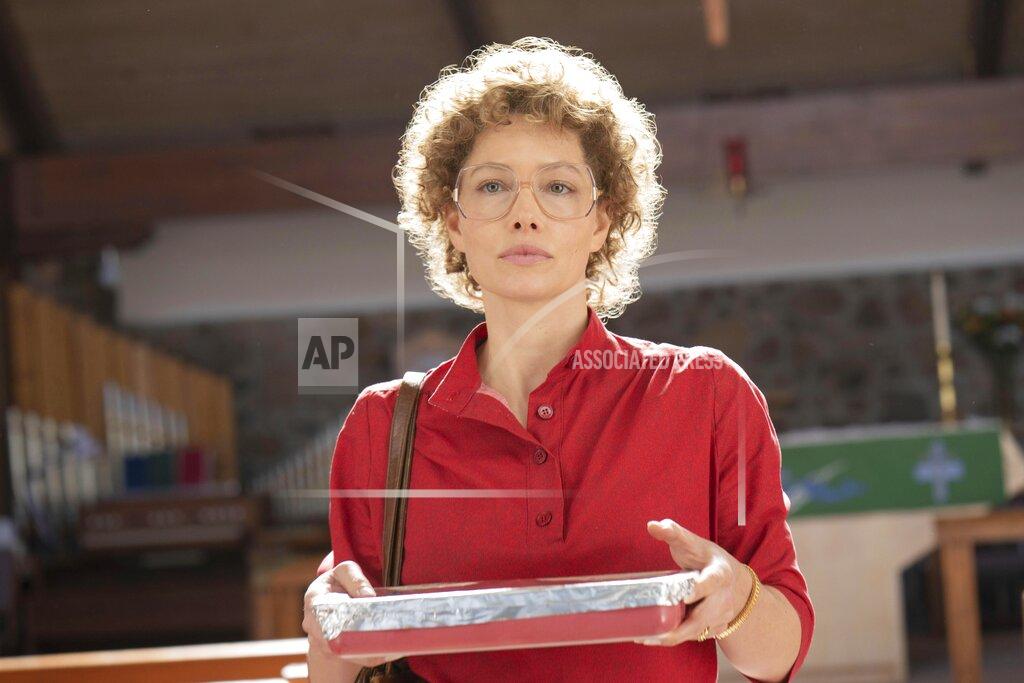 Tina Rowden This image released by Hulu shows Jessica Biel as Candy Montgomery in the series "Candy." (Hulu via AP)