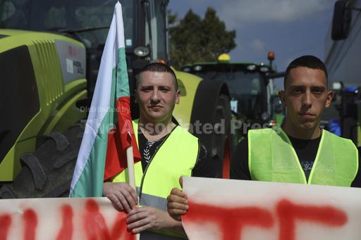 Farmers across Bulgaria protest against Ukrainian grain... - Vimarsana News
