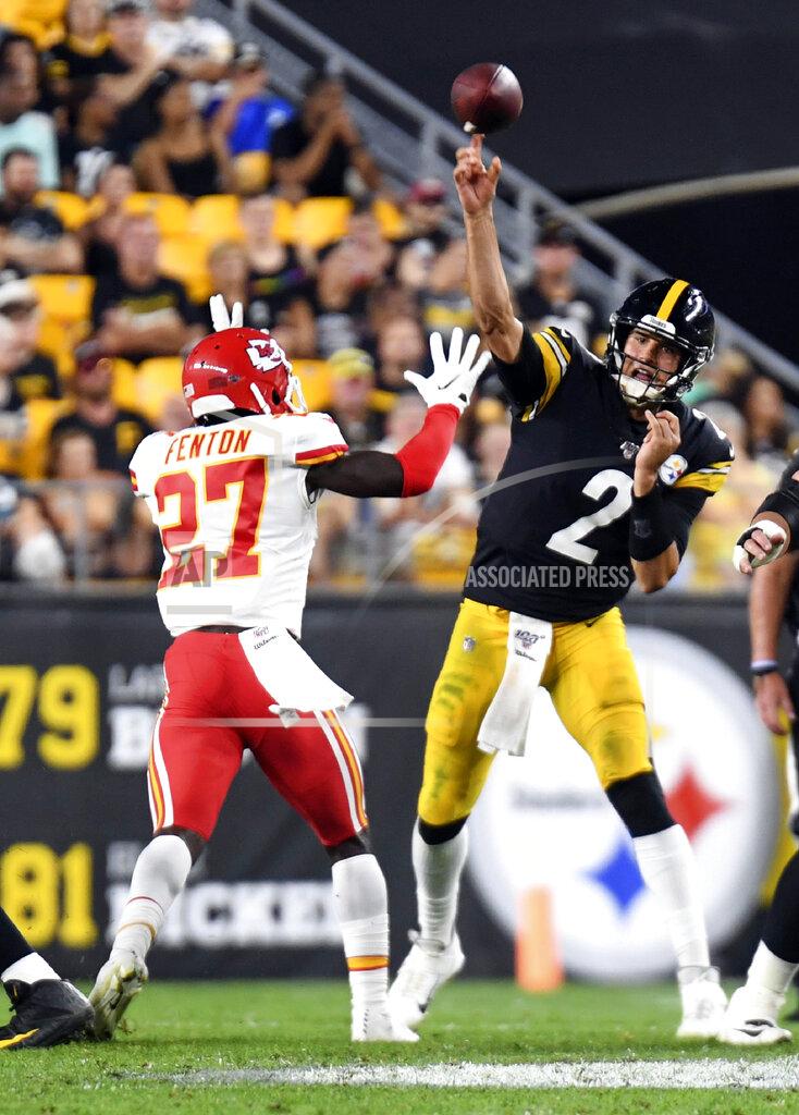 Barry Reeger Pittsburgh Steelers quarterback Mason Rudolph (2) passes as Kansas City Chiefs defensive back Rashad Fenton (27) applies pressure in the first half of a preseason NFL football game Saturday, Aug. 17, 2019, in Pittsburgh. (AP Photo/Barry Reeger)