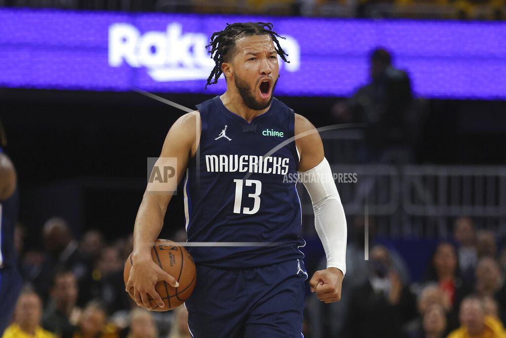 Jed Jacobsohn Dallas Mavericks guard Jalen Brunson reacts during the first half of Game 2 of the NBA basketball playoffs Western Conference finals against the Golden State Warriors in San Francisco, Friday, May 20, 2022. (AP Photo/Jed Jacobsohn)