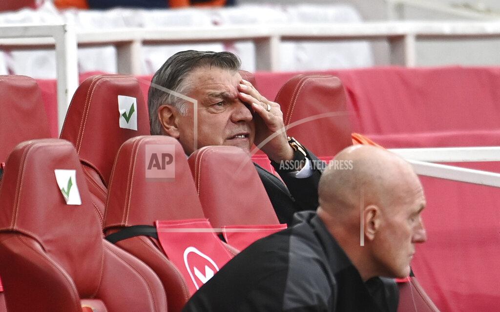 Andy Rain West Bromwich Albion's manager Sam Allardyce reacts during the English Premier League soccer match between Arsenal and West Bromwich Albion at the Emirates Stadium in London, England, Sunday, May 9, 2021. (Andy Rain/ Pool via AP)