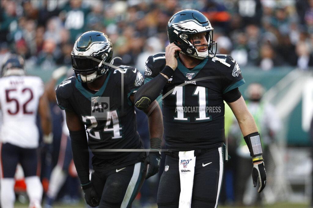 Chris Szagola Philadelphia Eagles' Carson Wentz, right, and Jordan Howard walk off the field during the second half of an NFL football game against the Chicago Bears, Sunday, Nov. 3, 2019, in Philadelphia. (AP Photo/Chris Szagola)
