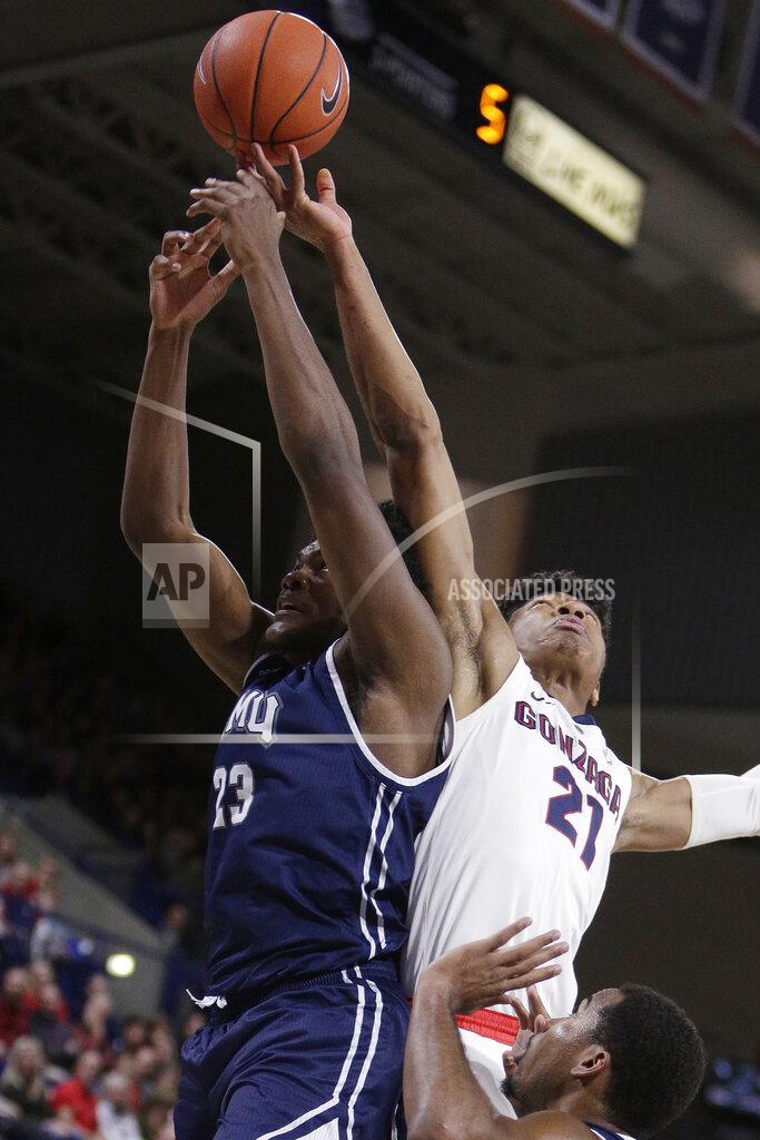 Young Kwak Loyola Marymount forward Jordan Bell, left, and Gonzaga forward Rui Hachimura (21) go after a rebound during the second half of an NCAA college basketball game in Spokane, Wash., Thursday, Jan. 17, 2019. Gonzaga won 73-55. (AP Photo/Young Kwak)