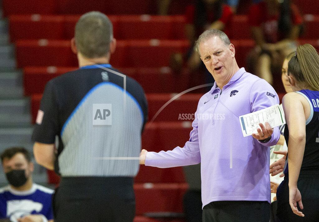 Ben Mckeown Kansas State head coach Jeff Mittie reacts to a call during the first half of a college basketball game against Washington State in the first round of the NCAA tournament in Raleigh, N.C., Saturday, March 19, 2022. (AP Photo/Ben McKeown)