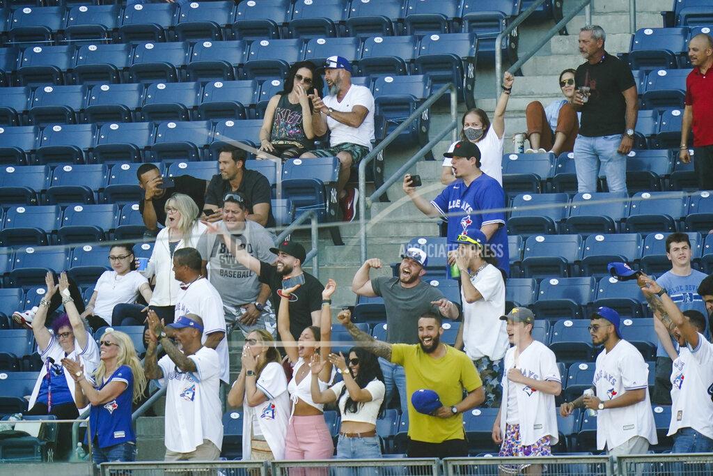 Frank Franklin Ii Relatives and loved ones of Toronto Blue Jays' Alek Manoah cheer during the fifth inning of the first game of a baseball doubleheader against the New York Yankees Thursday, May 27, 2021, in New York. (AP Photo/Frank Franklin II)
