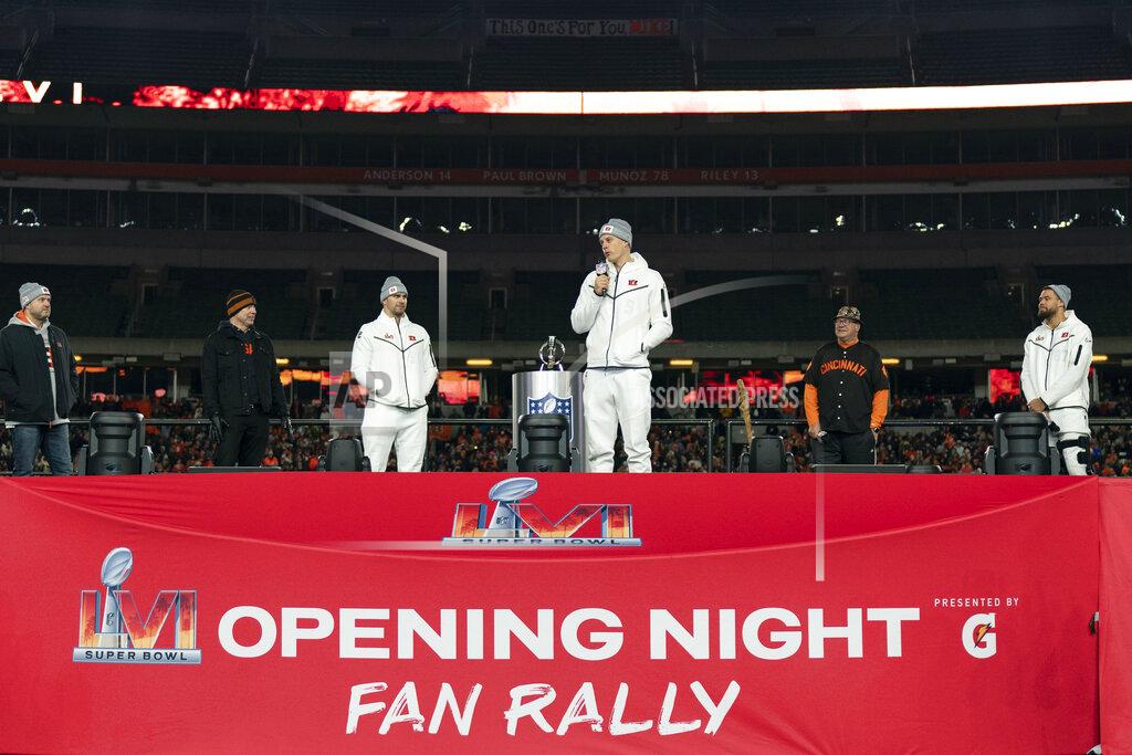 Jeff Dean Cincinnati Bengals quarterback Joe Burrow speaks during the Super Bowl LVI Opening Night Fan Rally, Monday, Feb. 7, 2022, in Cincinnati. (AP Photo/Jeff Dean)