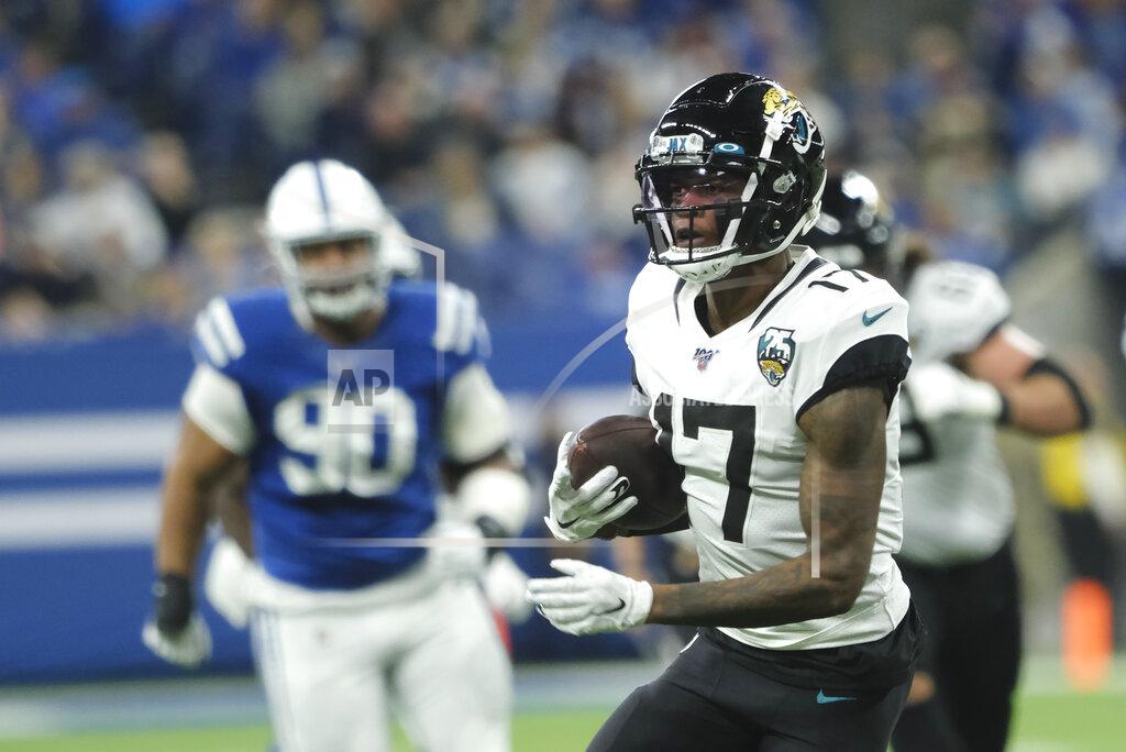Aj Mast Jacksonville Jaguars wide receiver DJ Chark Jr. (17) makes a touchdown reception during the first half of an NFL football game against the Indianapolis Colts, Sunday, Nov. 17, 2019, in Indianapolis. (AP Photo/AJ Mast)
