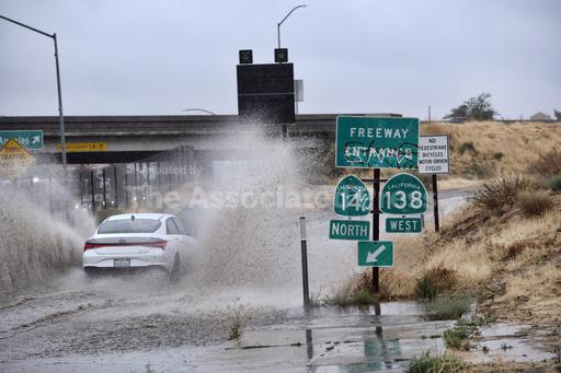 Deluge from Tropical Storm Hilary hits California after... - Vimarsana News