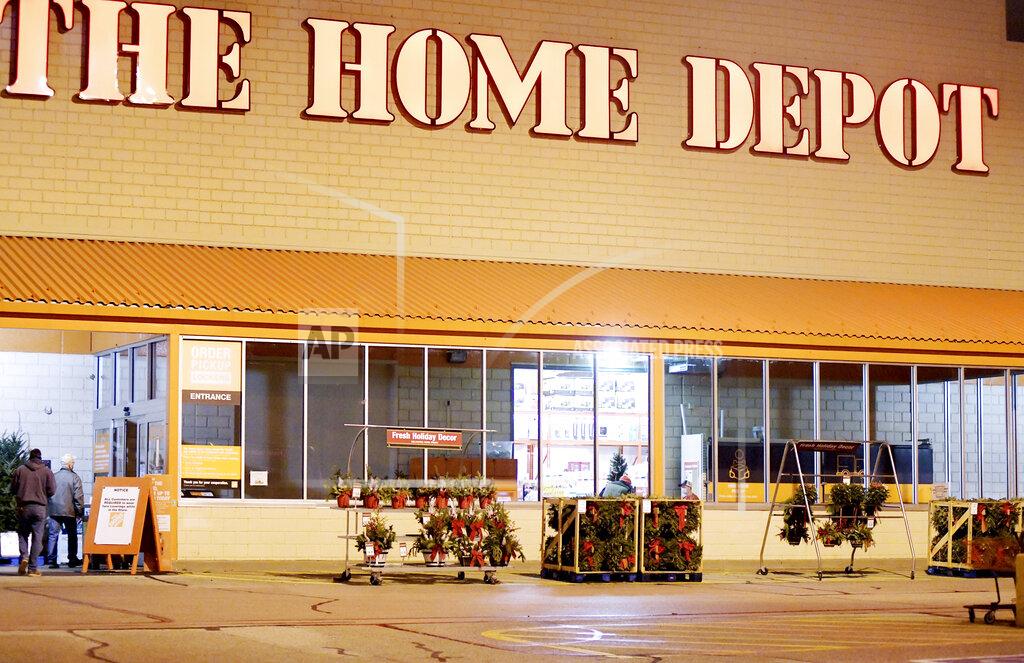 Warren Dillaway Home Depot opened at 6 a.m. on Friday, Nov. 27, 2020, in Ashtabula Township, Ohio, and only a few people waited outside to get into the store. Black Friday lines were smaller this year as retailers spread savings over a longer period of time. (Warren Dillaway/The Star-Beacon via AP)