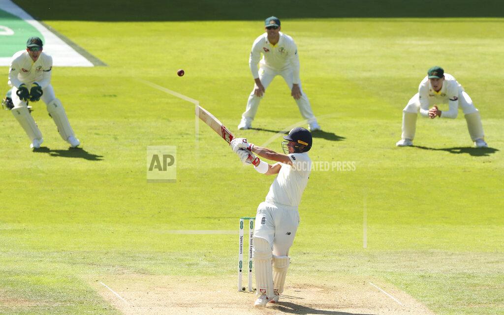 England v Australia, The Ashes 3rd Test Match, Day Two, Headingl