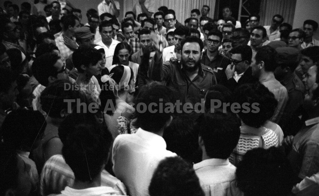 Watchf AP I   CUB PRENS2868 Cuba Castro