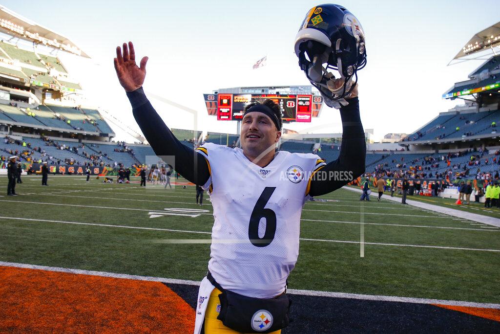 Gary Landers Pittsburgh Steelers quarterback Devlin Hodges reacts after winning an NFL football game against the Cincinnati Bengals, Sunday, Nov. 24, 2019, in Cincinnati. (AP Photo/Gary Landers)