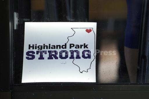 Highland Park marks 1 year after July 4 shooting with c... - Vimarsana News