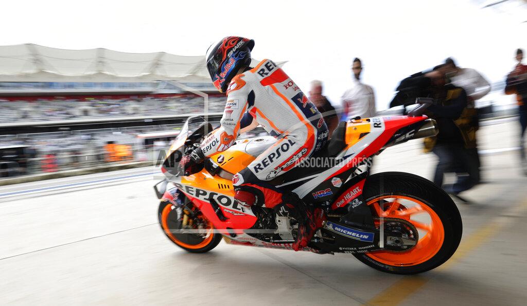 Marquez again wins pole position at MotoGP in Austin