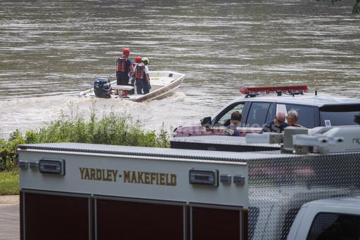 High-water rescue crews save people flooded in Kentucky... - Vimarsana News