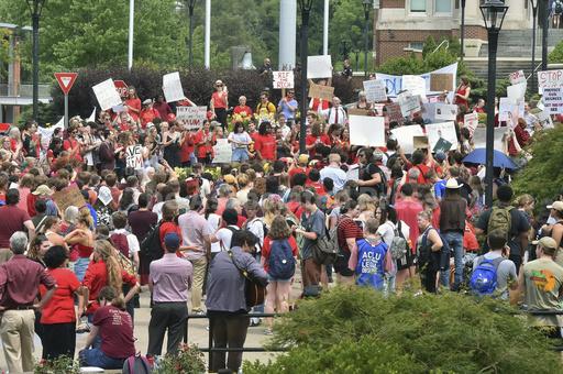 West Virginia University crisis looms as GOP leaders fo... - Vimarsana News