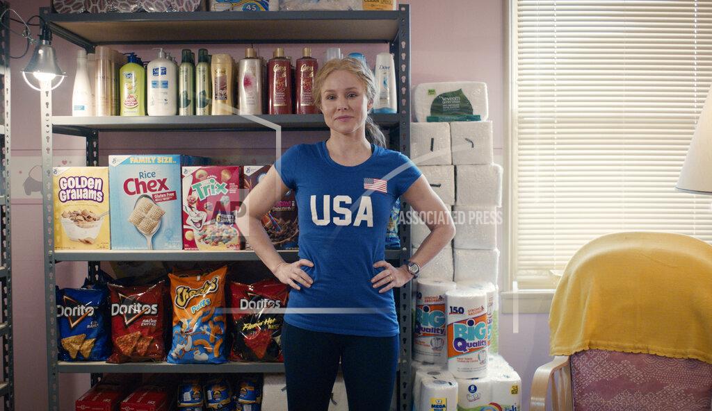 Uncredited This image released by STX Films shows Kristen Bell in a scene from "Queenpins." (STX Films via AP)