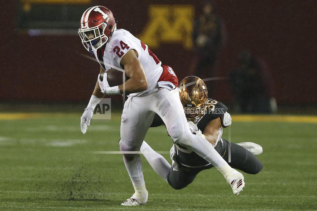 Stacy Bengs Indiana running back Mike Majette controls the ball against Minnesota's Blake Cashman during an NCAA college football game Friday, Oct. 26, 2018, in Minneapolis. Minnesota won 38-31. (AP Photo/Stacy Bengs)