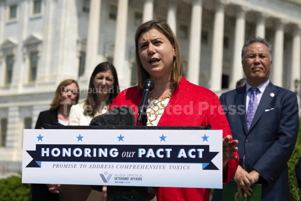 DC U.S. Congress, House Veterans Affairs Press Conference w Buy