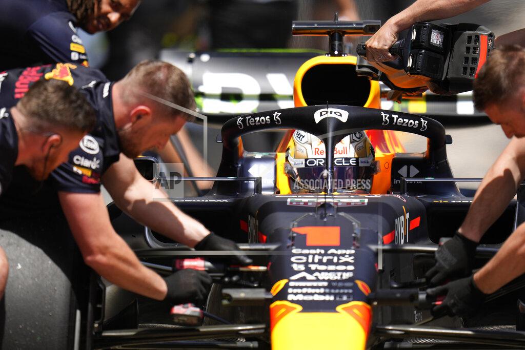 Manu Fernandez Red Bull driver Max Verstappen of the Netherlands get a pit stop during practice session at the Barcelona Catalunya racetrack in Montmelo, Spain, Friday, May 20, 2022. The Formula One race will be held on Sunday. (AP Photo/Manu Fernandez)