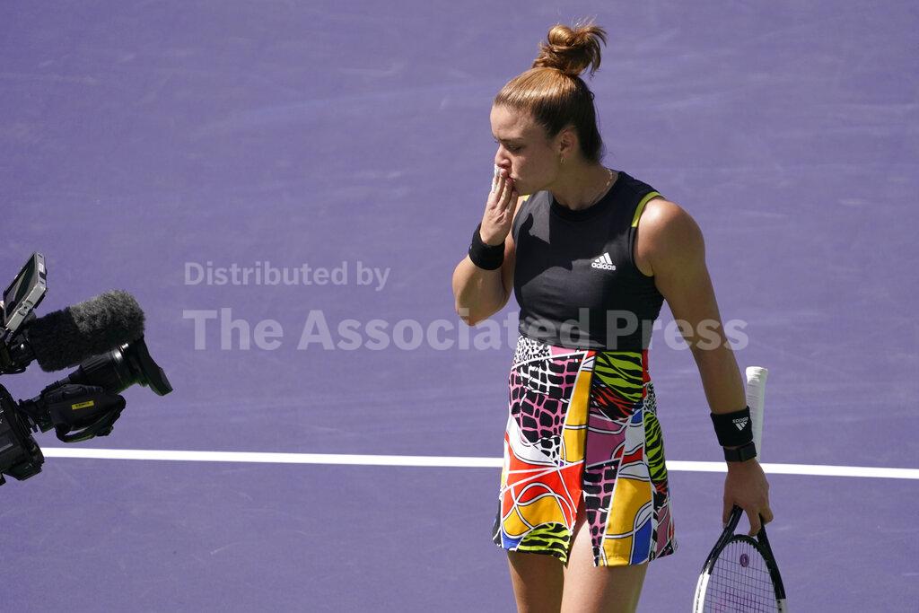 Zheng vs. Rybakina Betting Preview & Vegas Odds Wimbledon