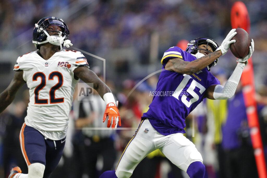 Andy Clayton-King Minnesota Vikings wide receiver Alexander Hollins (15) catches a pass ahead of Chicago Bears defensive back Kevin Toliver (22) during the second half of an NFL football game, Sunday, Dec. 29, 2019, in Minneapolis. (AP Photo/Andy Clayton-King)