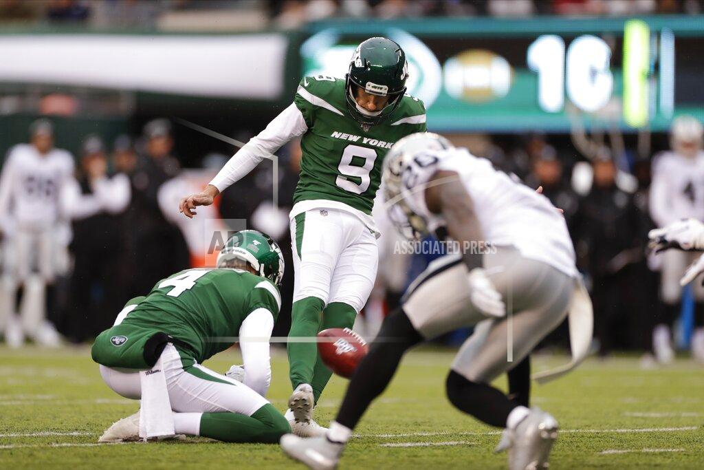 Adam Hunger New York Jets kicker Sam Ficken (9) boots a field goal during the first half of an NFL football game against the Oakland Raiders, Sunday, Nov. 24, 2019, in East Rutherford, N.J. (AP Photo/Adam Hunger)