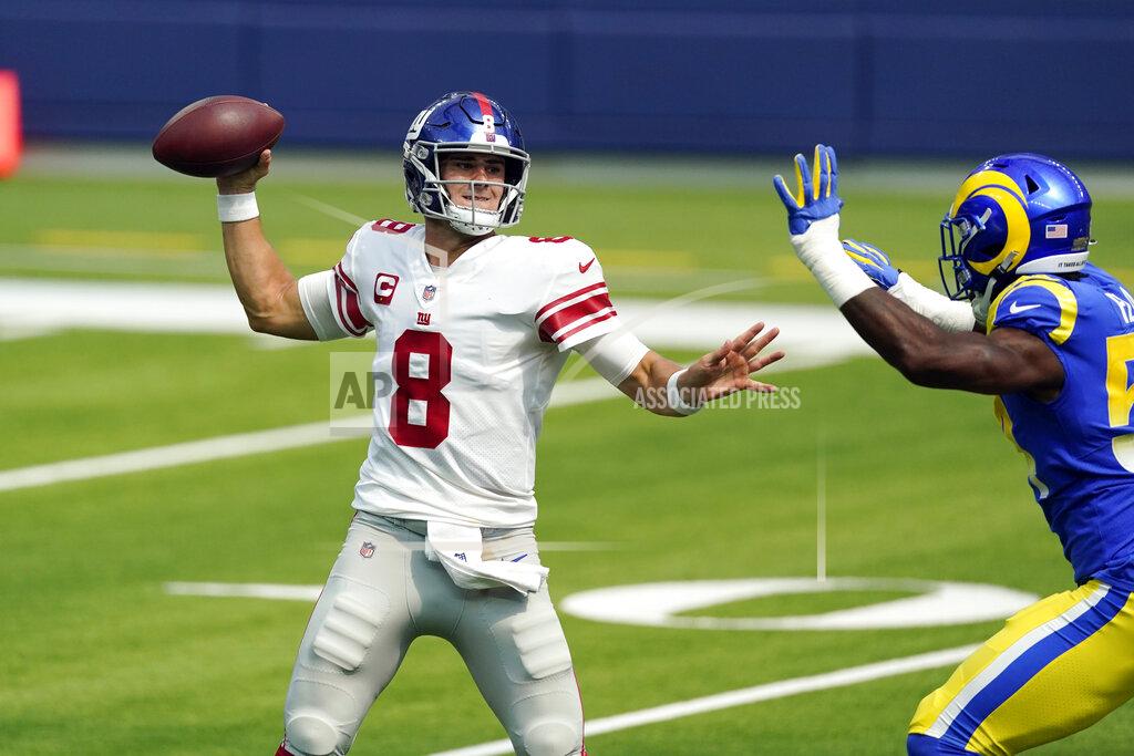 Ashley Landis New York Giants quarterback Daniel Jones throws against the Los Angeles Rams during the first half of an NFL football game Sunday, Oct. 4, 2020, in Inglewood, Calif. (AP Photo/Ashley Landis)