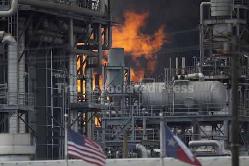 Texas petrochemical plant fire sends 5 workers to hospi... - Vimarsana News