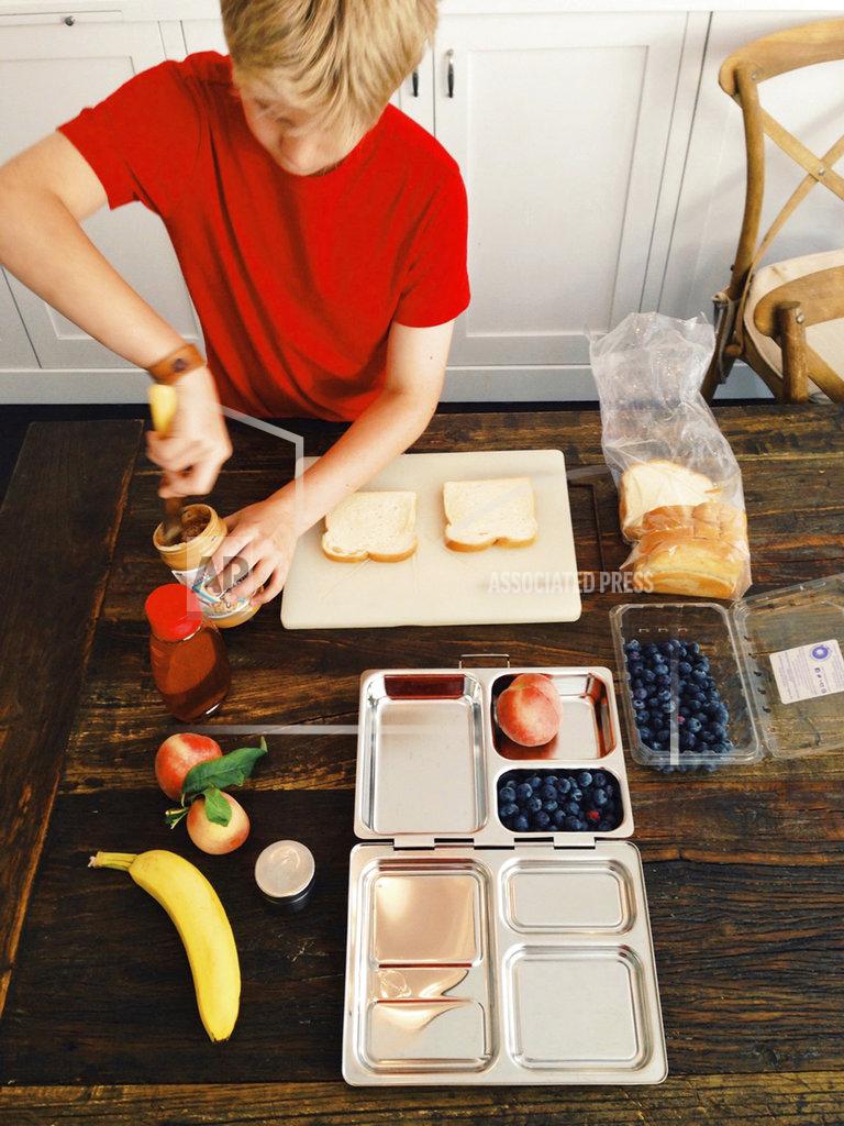 When Should Kids Start Helping In The Kitchen Now Is Good