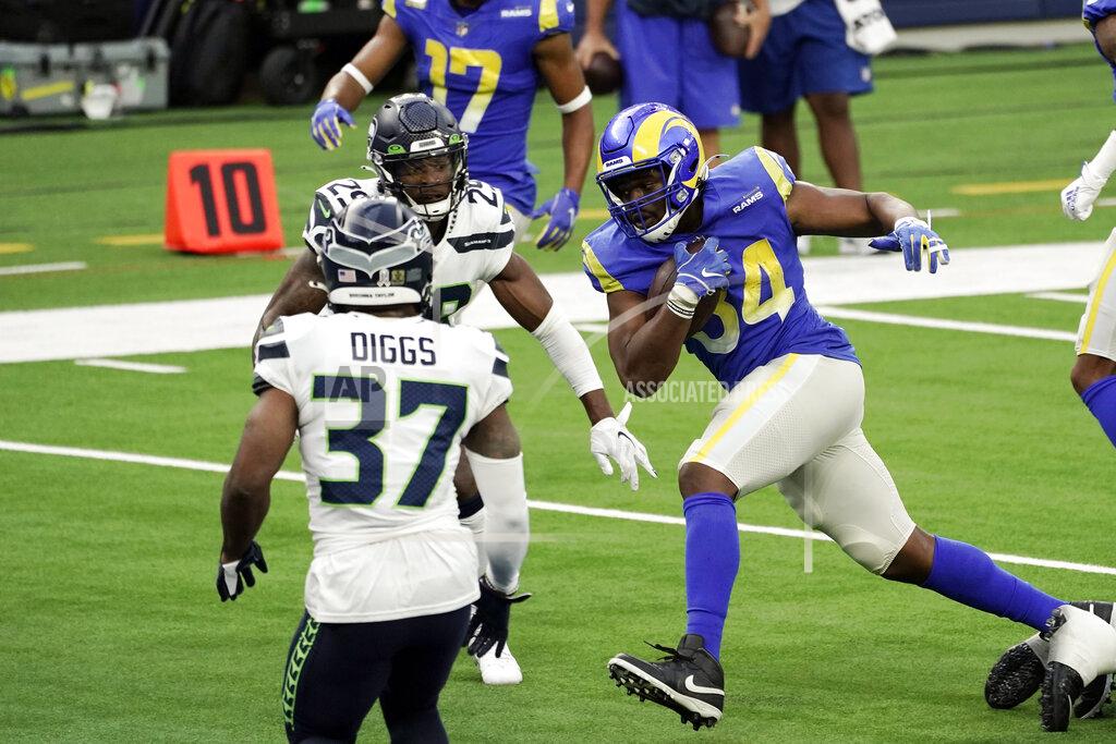 Jae C. Hong Los Angeles Rams running back Malcolm Brown (34) scores against the Seattle Seahawks during the first half of an NFL football game Sunday, Nov. 15, 2020, in Inglewood, Calif. (AP Photo/Jae C. Hong )