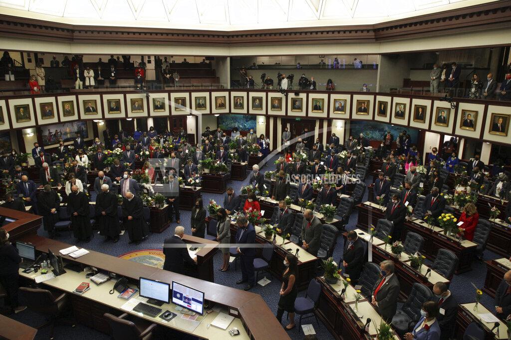 Tori Lynn Schneider Legislatures attend the first day of the 2021 Legislative Session at the Capitol in Tallahassee, Fla., Tuesday, March 2, 2021. (Tori Lynn Schneider/Tallahassee Democrat via AP)