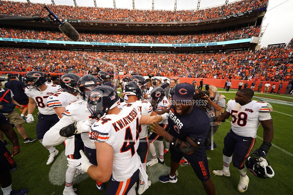 Jack Dempsey The Chicago Bears celebrate after an NFL football game against the Denver Broncos, Sunday, Sept. 15, 2019, in Denver. The Bears won 16-14. (AP Photo/Jack Dempsey)