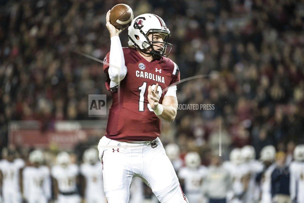 Sean Rayford South Carolina quarterback Jake Bentley (19) throws a pass during the first half of an NCAA college football game against Chattanooga, Saturday, Nov. 17, 2018, in Columbia, S.C. South Carolina defeated Chattanooga 49-9. (AP Photo/Sean Rayford)