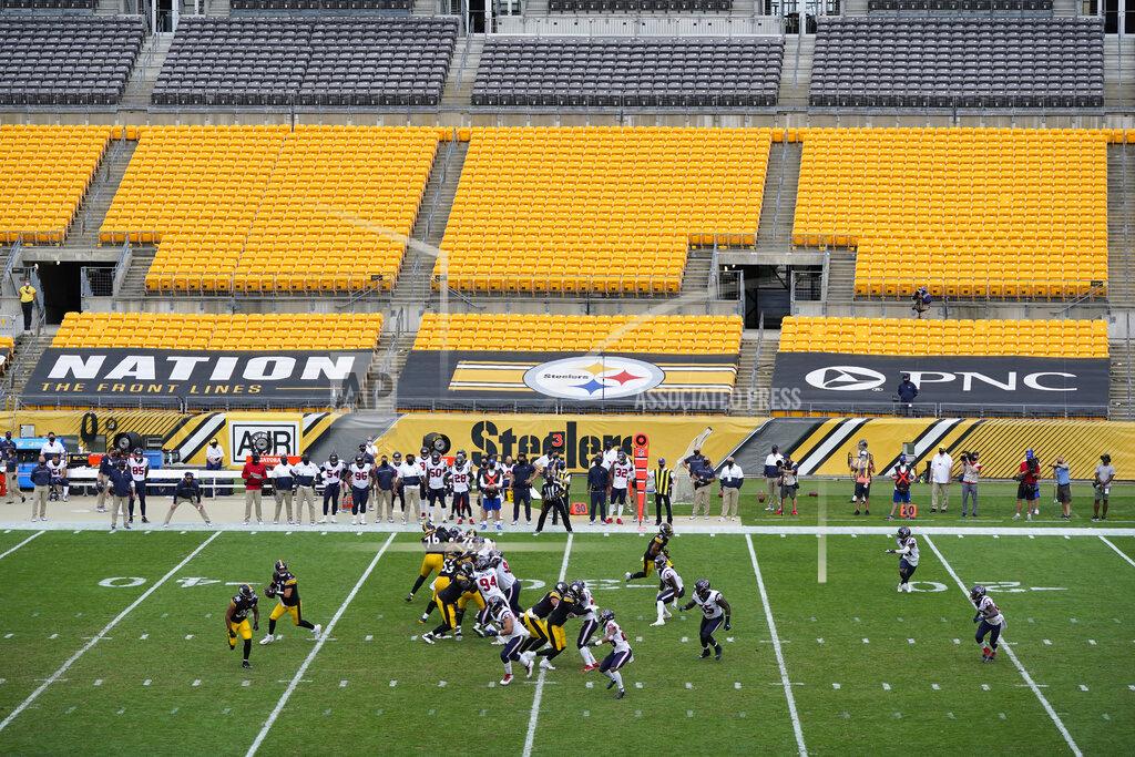 Gene J. Puskar Pittsburgh Steelers quarterback Ben Roethlisberger (7) rolls out during the second half of an NFL football game against the Houston Texans in Pittsburgh, Sunday, Sept. 27, 2020. (AP Photo/Gene J. Puskar)
