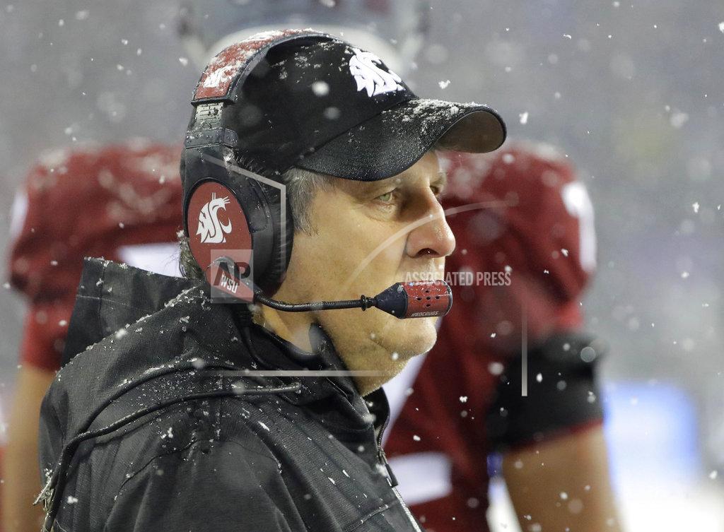 Ted S. Warren Washington State head coach Mike Leach watches from the sideline during the second half of an NCAA college football game against Washington, Friday, Nov. 23, 2018, in Pullman, Wash. (AP Photo/Ted S. Warren)