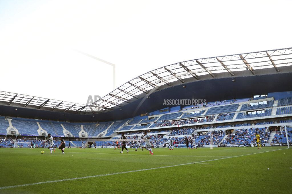 Thibault Camus View of the Le Havre stadium during a friendly soccer match between Paris Saint Germain and Le Havre, in Le Havre, western France, Sunday, July 12, 2020. (AP Photo/Thibault Camus)